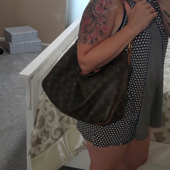 Louis Vuitton Delightful - Picture 10 of 11